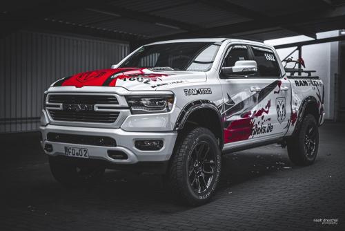 Larrys Truckshop - Customizing 